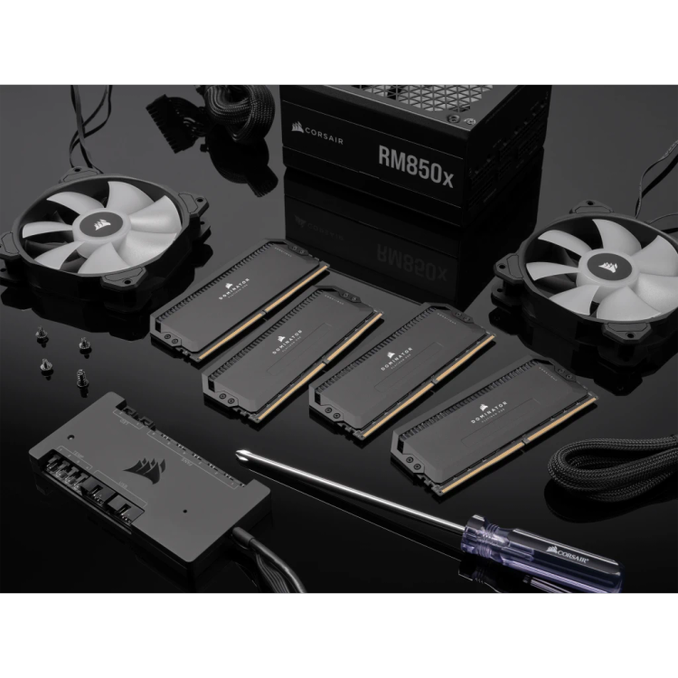 رم کورسیر مدل CORSAIR DOMINATOR PLATINUM 32GB(16GBx2) 7200Mhz RGB BLACK CL34